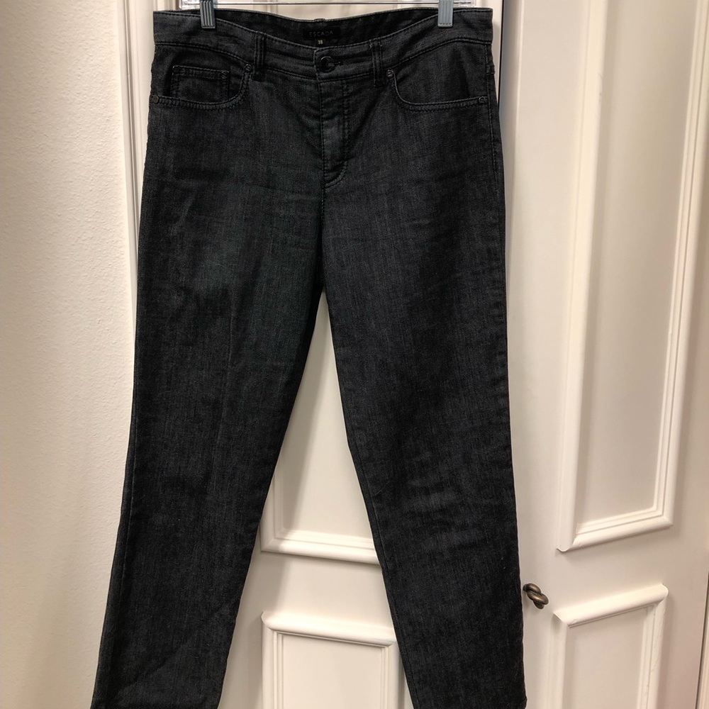 LAST CHANCE Escada Cropped Jean